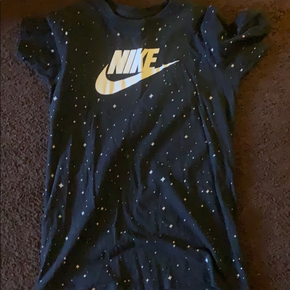 Nike T-shirt